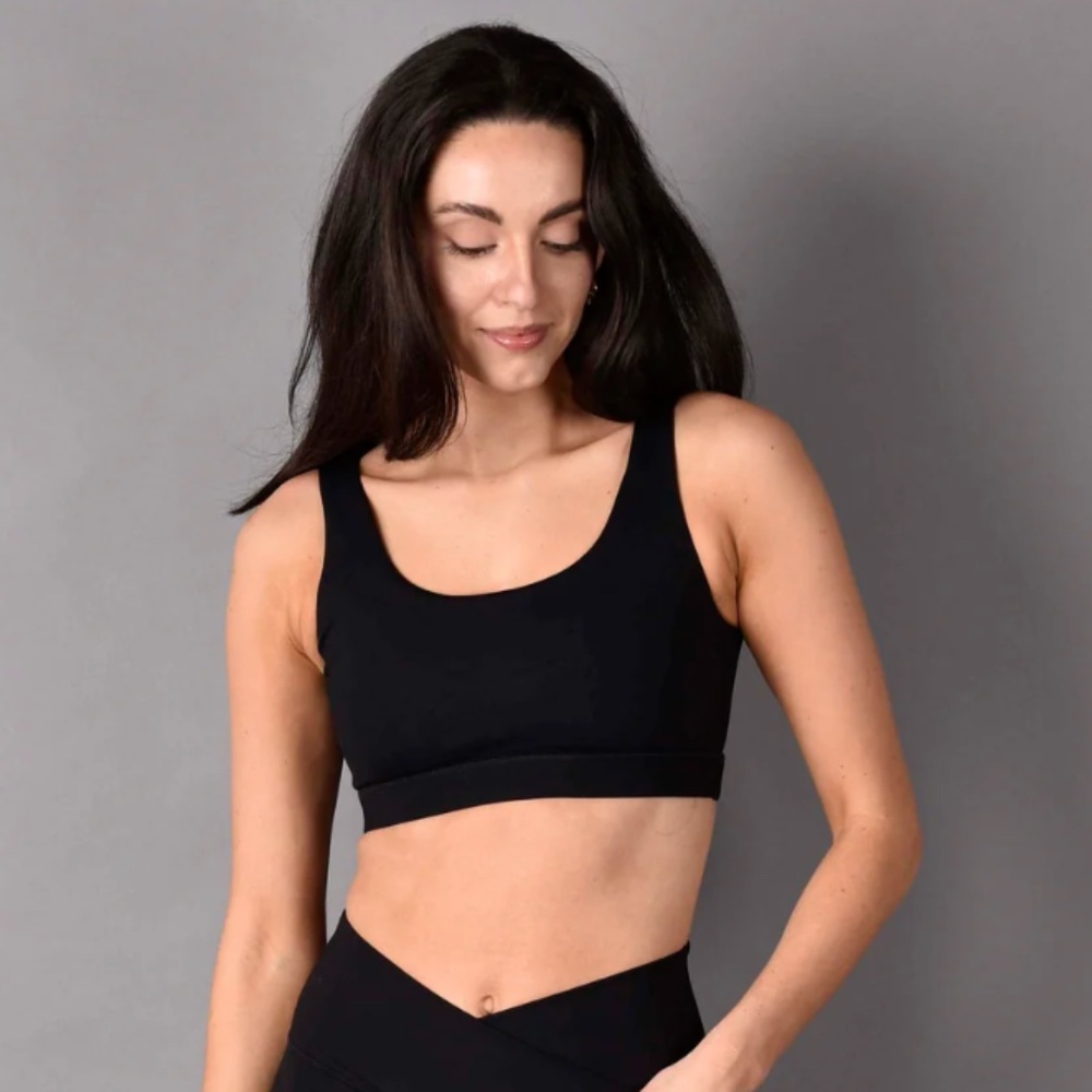 Cara Matte Luxe Sports Bra in Black Size Small, Wear Love More